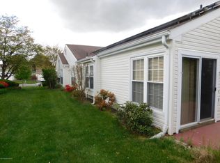 48 Sandhurst St, Manchester, NJ 08759