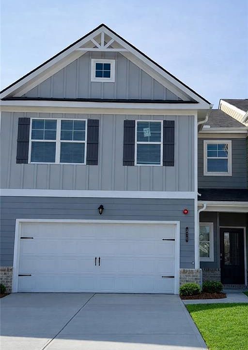 1st image of 370 Lanier Cir
