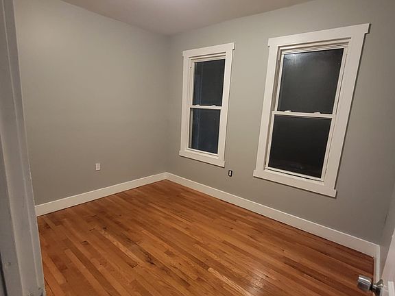 4th image of 253 22nd St Floor 1