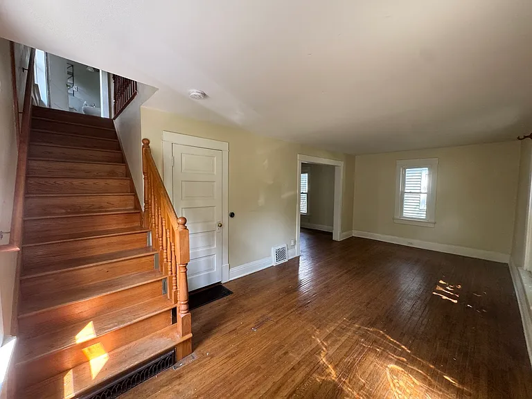 647 Hardin Ave #A — Photo 7