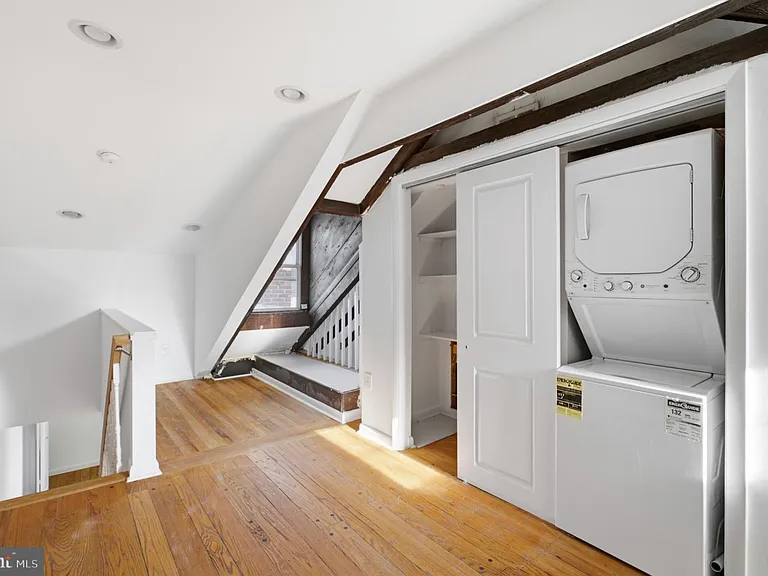 747-00 S 2nd St #Penthouse 3F — Photo 12