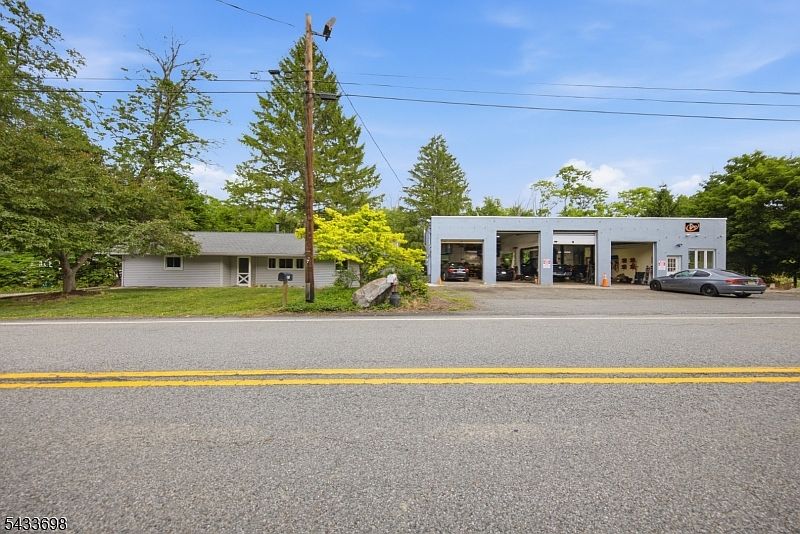 1st image of 117 Silver Lake Rd