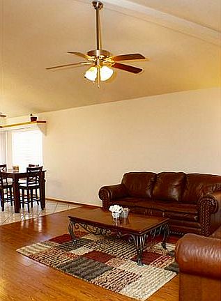 5th image of 513 Merriman Dr