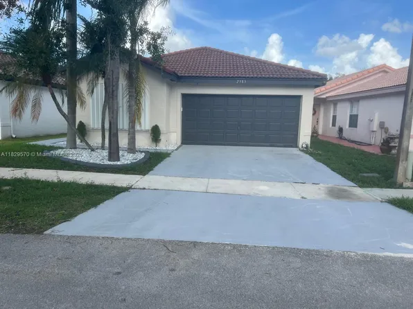 2383 SW 177th Ter, Hollywood, FL 33029