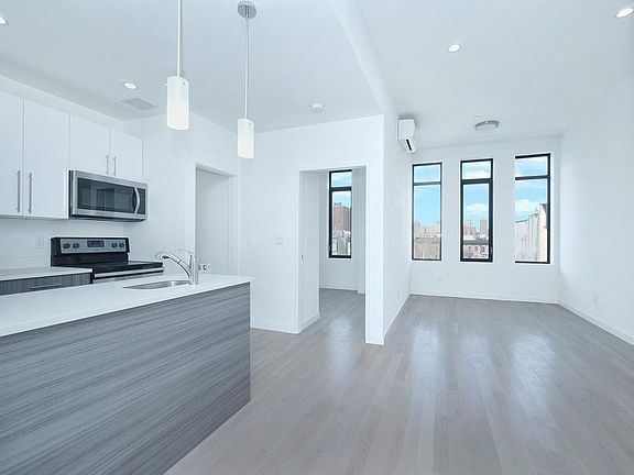 4th image of 164 E 105th St APT 5A