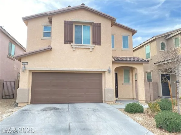 5513 Silent Springs Dr, Las Vegas, NV 89122