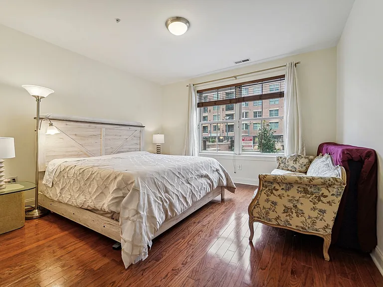 20 Avenue At Port Imperial #113 — Photo 9