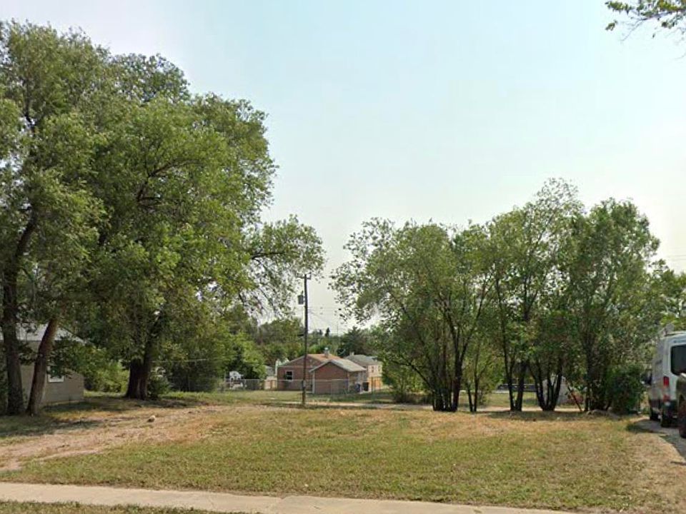1st image of 221 E Saint Francis St
