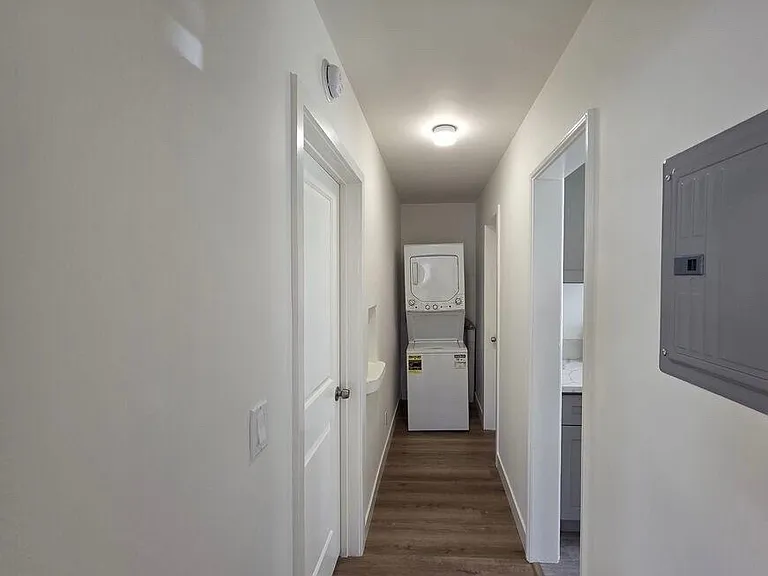 102 Gaviota Ave — Photo 7