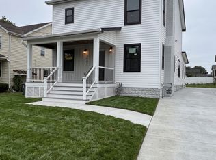 3807 16th St S, Arlington, VA 22204