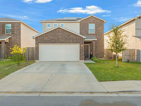 2nd image of 4318 Gabriela Ln