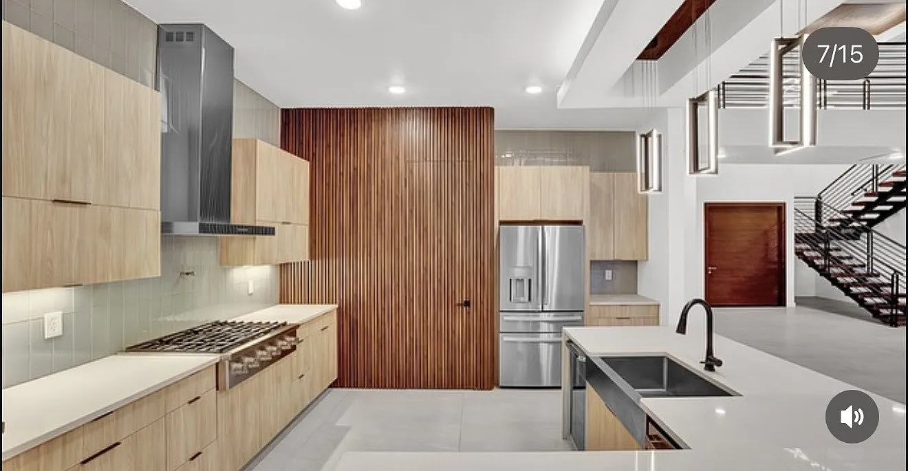 4 bed, 4017 sqft, $10,000 — Photo 3