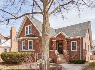 807 S Vine Ave, Park Ridge, IL 60068