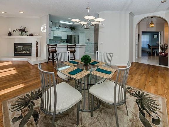 3rd image of 3459 Mermoor Dr