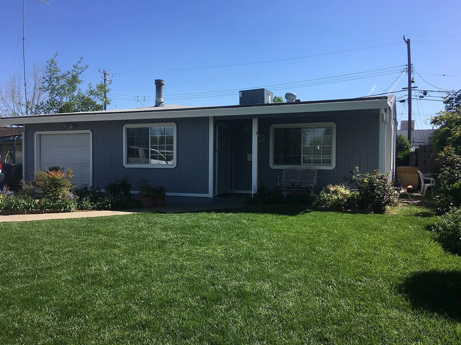 3604 Alberta Ave photo 1