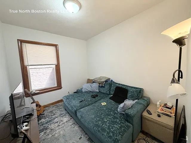 1 bed, 1.0 bath, $2,350 — Photo 4