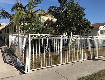 2nd image of 2763 Glenwood Pl