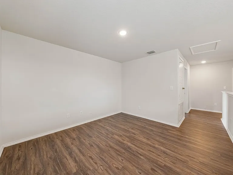 6231 Antares — Photo 19