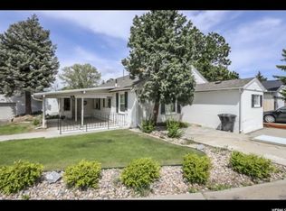 3284 E Bengal Blvd, Cottonwood Heights, UT 84121