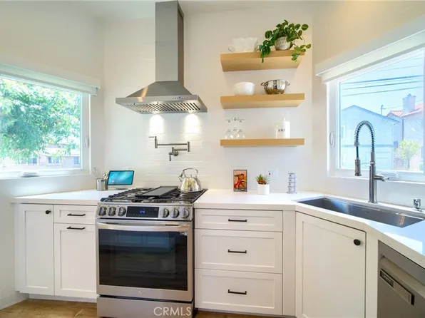 1919 Carnegie Ln #C, Redondo Beach, CA 90278