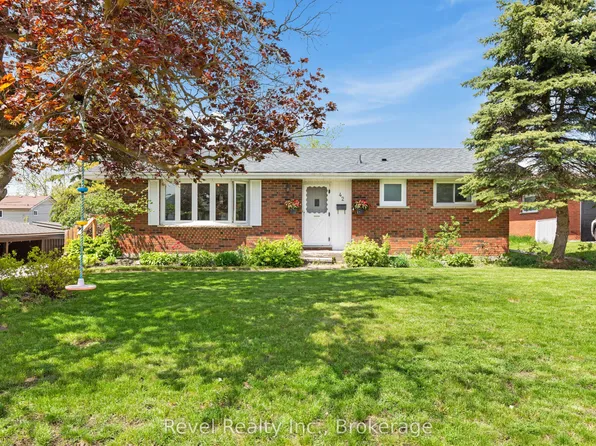 42 Kawartha Dr, Kawartha Lakes, ON K9V 1A5