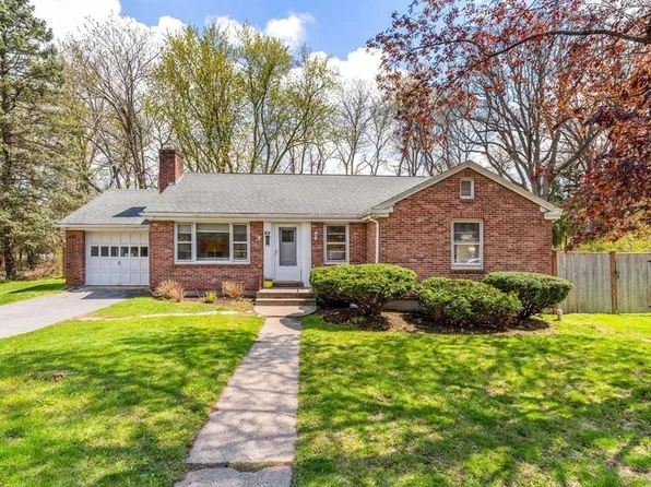 29 Stevens Rd, Framingham, MA 01702