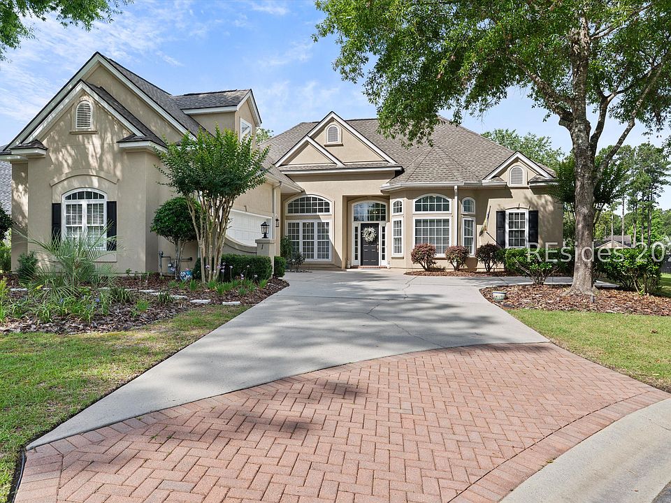 1st image of 1 Meadowlawn Ln
