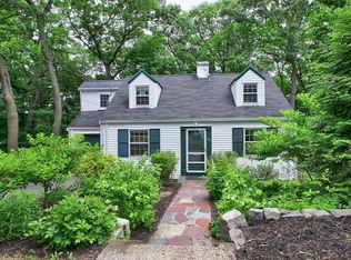 62 Roundwood Rd, Newton, MA 02464