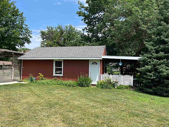 3rd image of 534 Valley View Dr