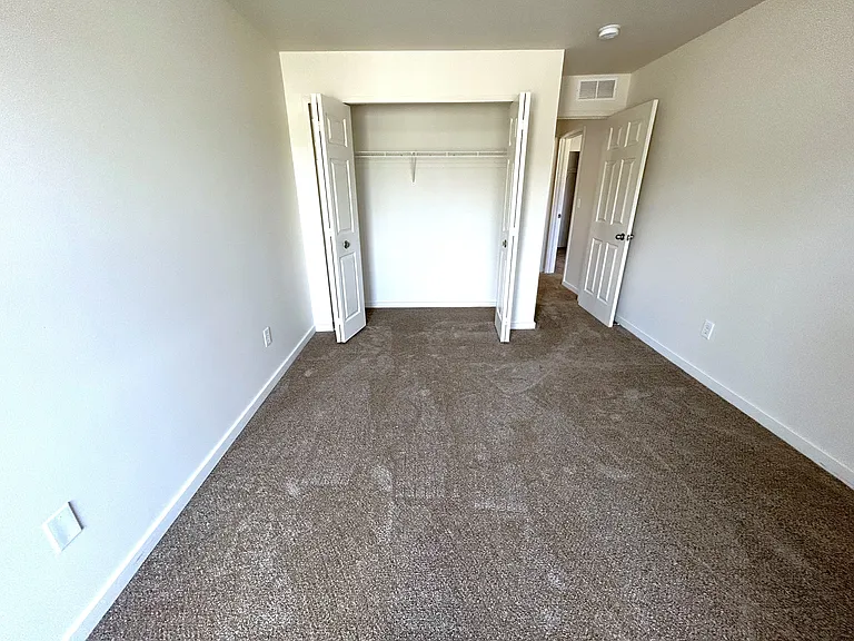 Grand Bend Club Apartments — Photo 35