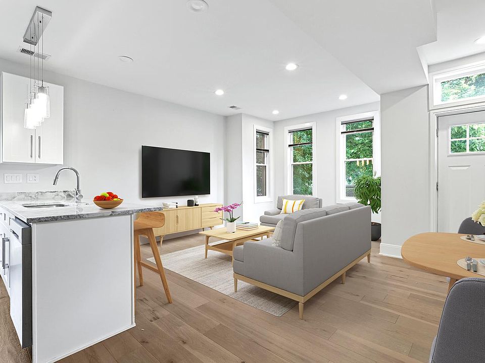 Optionally furnished common areas! Common areas can come beautifully furnished by our in-house design team for an additional fee.