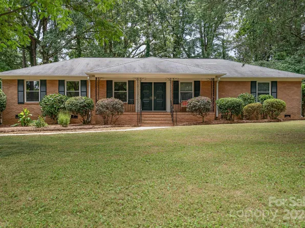 4626 Sunlea Ln, Charlotte, NC 28212