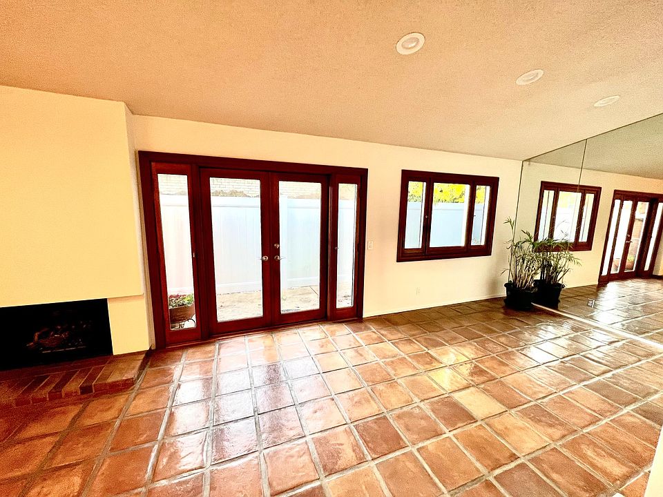 1st image of 7659 Maestro Ave