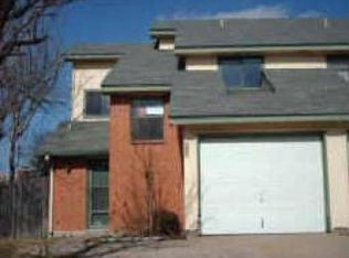 312 Victoria Dr, Grand Prairie, TX 75052