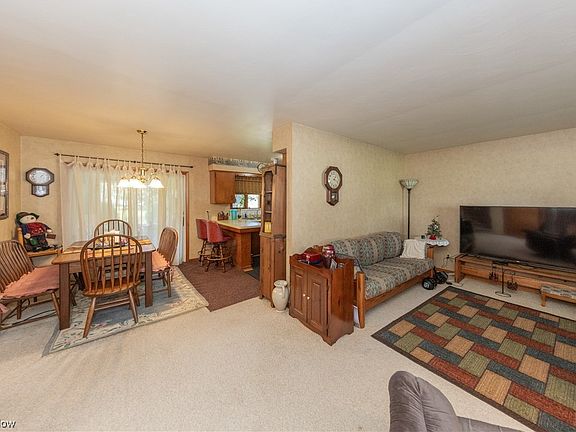 3rd image of 6248 Dunbar Dr