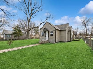 5313 Cleveland Dr, McHenry, IL