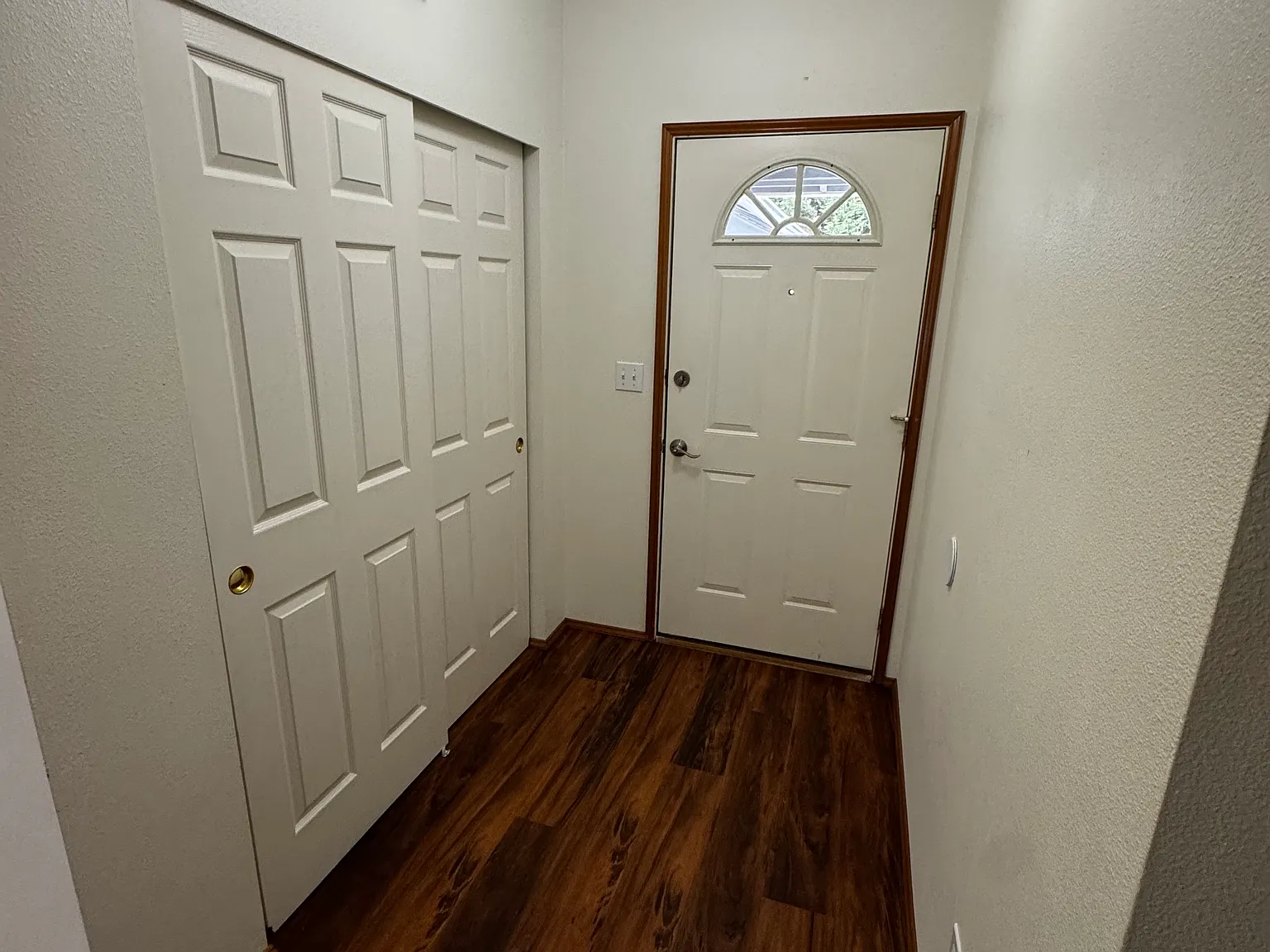 2 bed, 1204 sqft, $2,600 — Photo 2