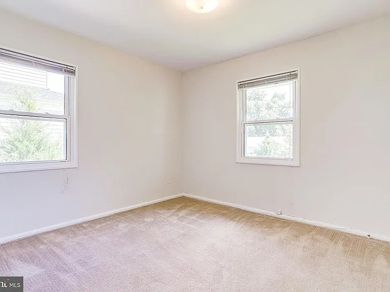1922 Anderson Rd — Photo 21