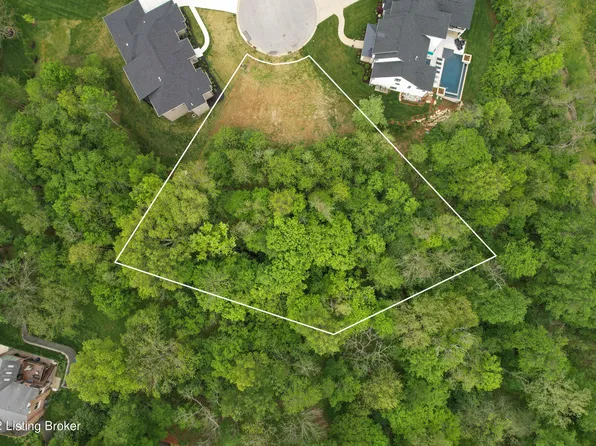6710 Glen Springs Ct, Louisville, KY 40222