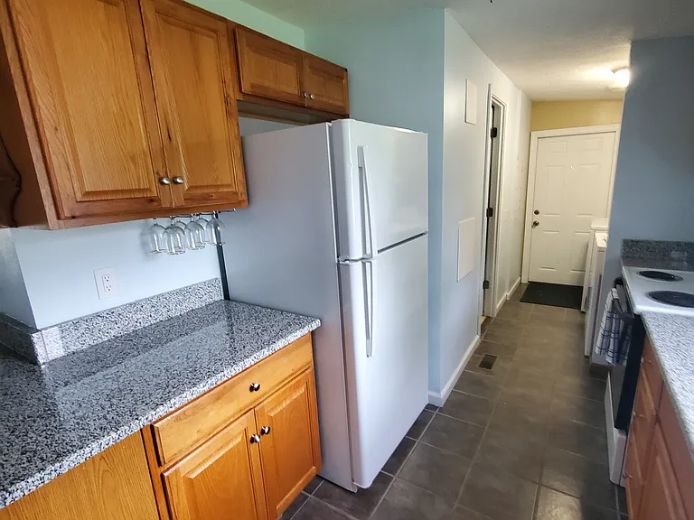 360 Briarwood Blvd — Photo 4