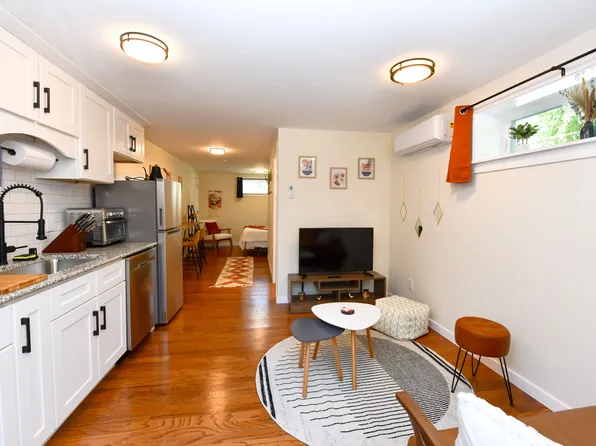 316 49th St, Oakland, CA 94609