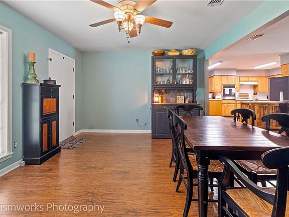 5th image of 521 Bob White Ln