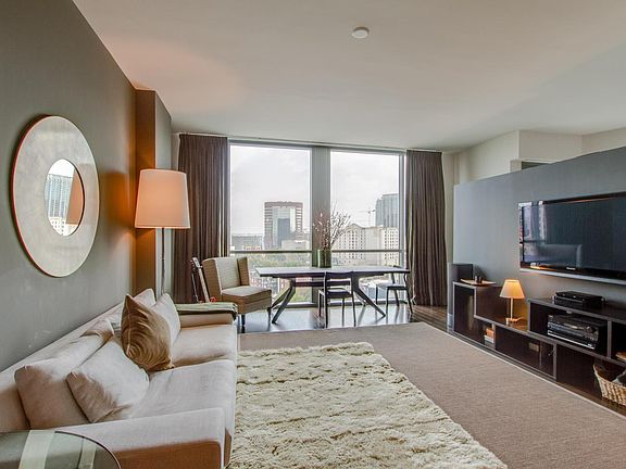 2nd image of 900 20th Ave S APT 707