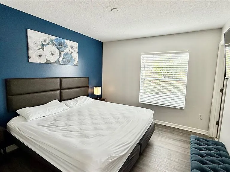 8517 Bay Lilly Loop — Photo 22