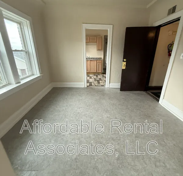 1020 W National Ave #UPPER — Photo 4