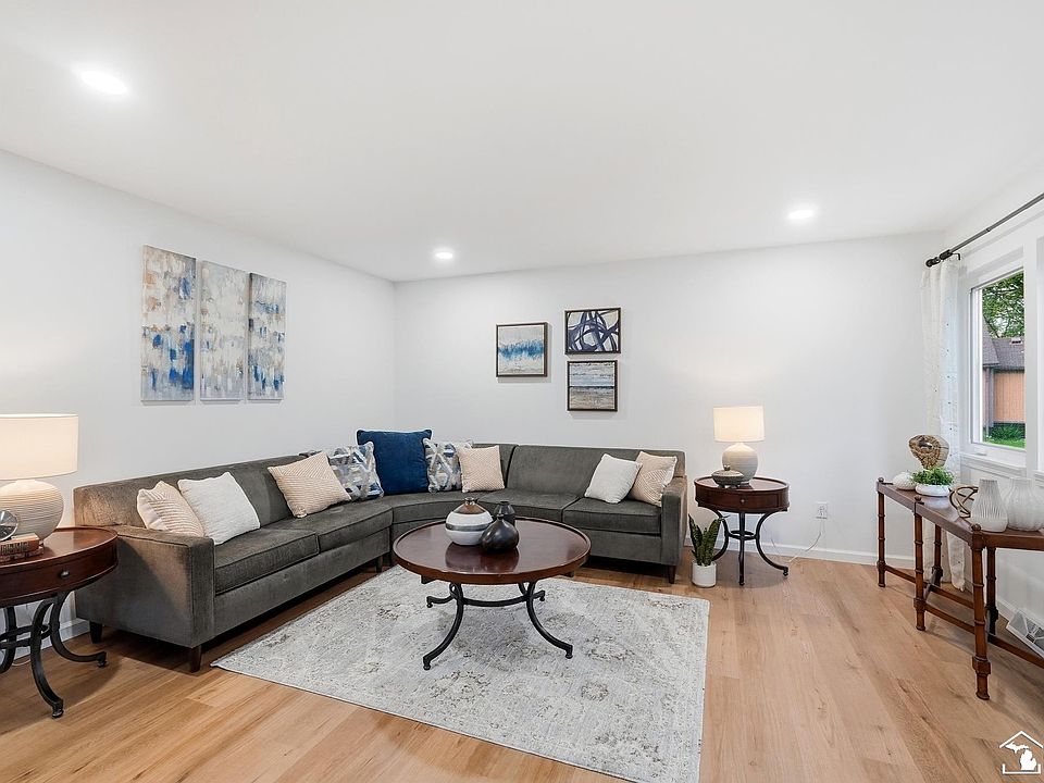 33106 W Jefferson Ave, photo 6