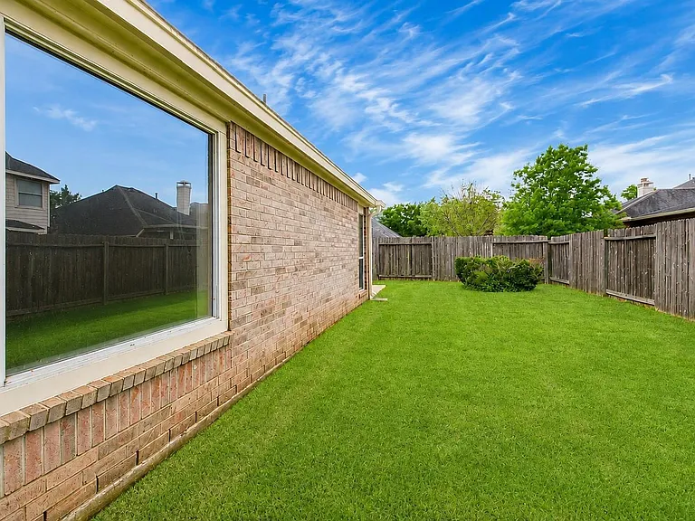 22422 Cascade Springs Dr — Photo 23