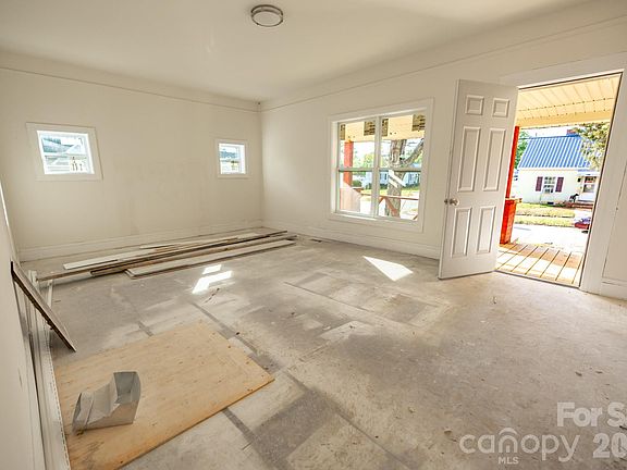 4th image of 1201 N Church St