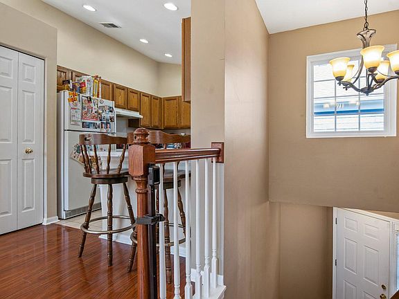 3rd image of 1114 Kingston Ct