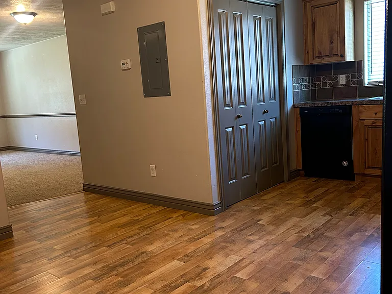 566 Sunflower Rd — Photo 4
